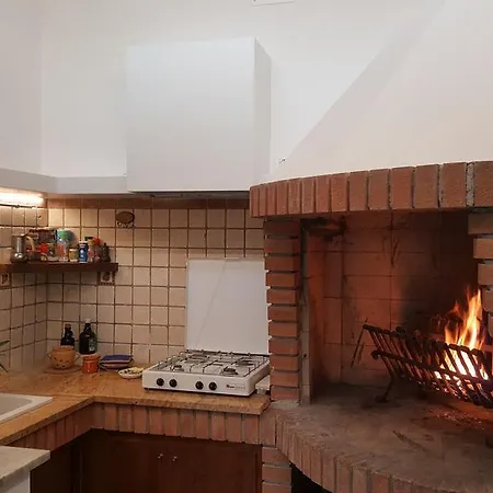 Alojamento de Acomodação e Pequeno-almoço La Casa In Collina 3*